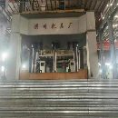 湖州630吨框架油压机，有效台面2.2米4.5米，开口2米，.